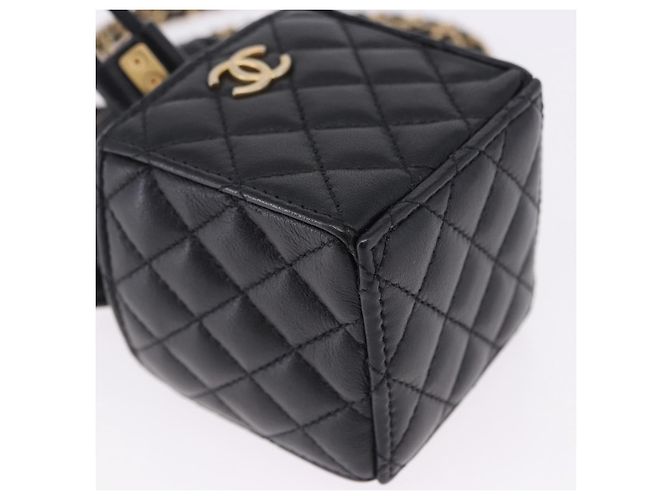CHANEL Matelasse Chain Shoulder Pouch Lamb Skin Black Gold Tone CC Auth 196469M Nero - vista 9