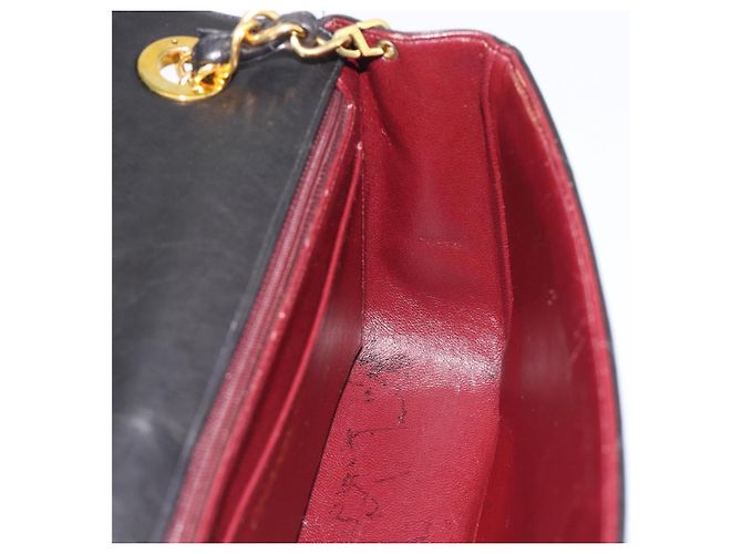 Borsa a tracolla con catena CHANEL V stitch in pelle d'agnello nera e oro CC Auth 195911V Nero D'oro - vista 21