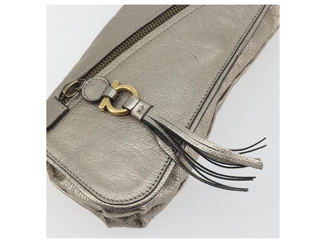 Borsa a tracolla Salvatore Ferragamo Gancini in pelle Argento Oro Auth 196304A D'oro - vista 10