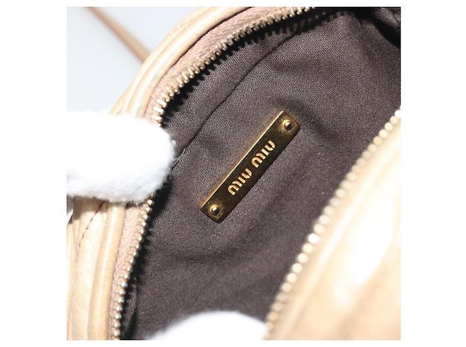 Miu Miu Matelassé Schultertasche aus Leder Beige Gold authentisch 193336 Golden - Ansicht 19