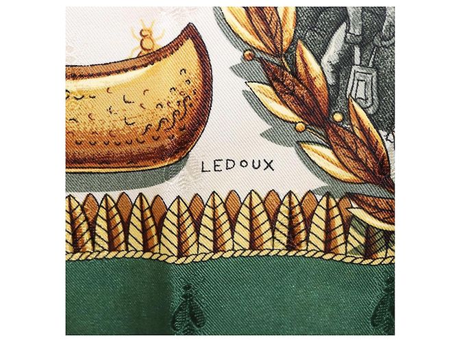 Hermès Foulard HERMES Carre 90 in Seta "NAPOLEON" Green Beige Auth bs36385 Verde - vista 11