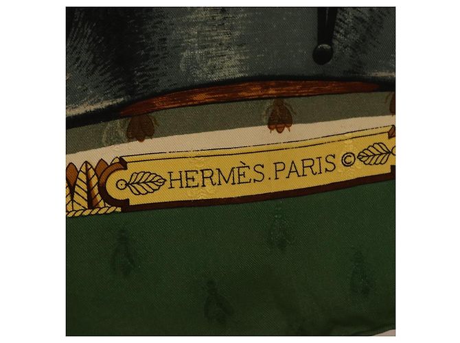 Hermès Foulard HERMES Carre 90 in Seta "NAPOLEON" Green Beige Auth bs36385 Verde - vista 13