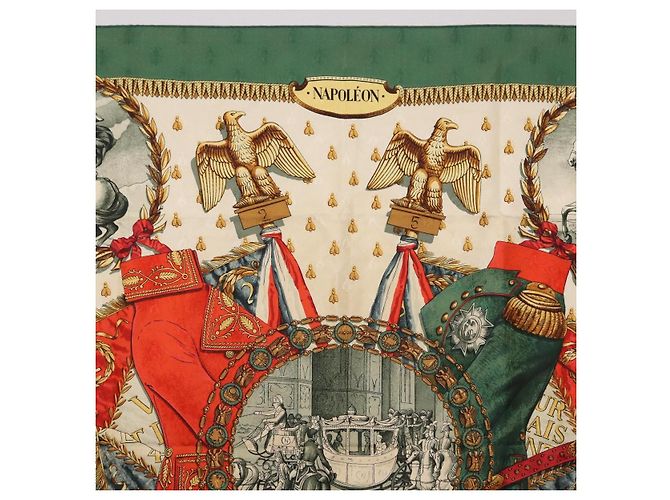 Hermès Foulard HERMES Carre 90 in Seta "NAPOLEON" Green Beige Auth bs36385 Verde - vista 3