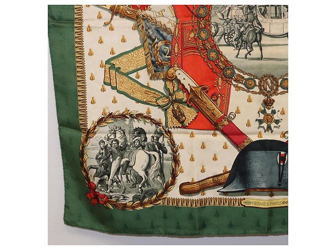 Hermès Foulard HERMES Carre 90 in Seta "NAPOLEON" Green Beige Auth bs36385 Verde - vista 8