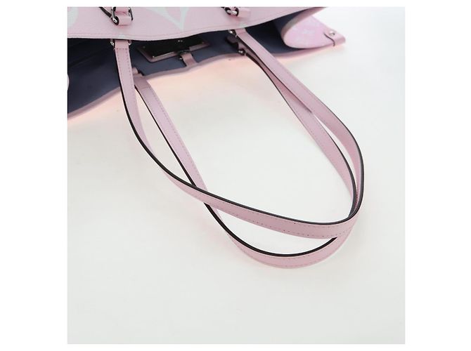 LOUIS VUITTON LV Escal Monogram On The Go Hawaii Limited M45119 Auth 192477SAM Rosa - vista 7
