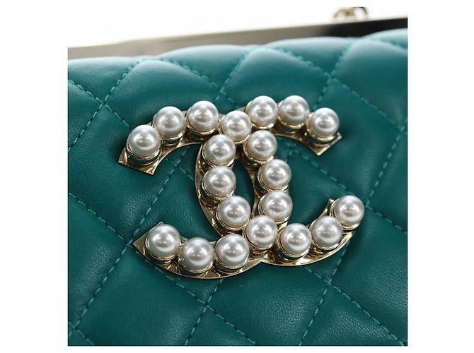 CHANEL Matelasse Chain Shoulder Bag Lamb Skin Green Gold CC Auth 195029SM Golden - view 18