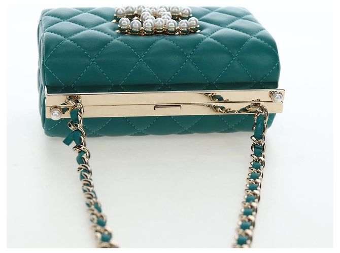 CHANEL Matelasse Chain Shoulder Bag Lamb Skin Green Gold CC Auth 195029SM Golden - view 6