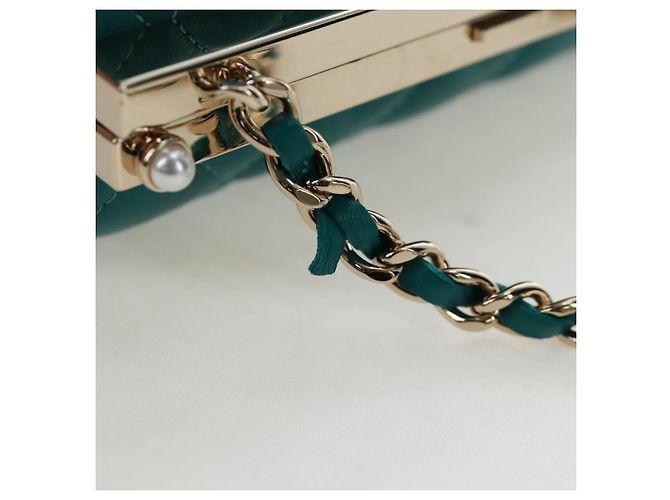 CHANEL Matelasse Chain Shoulder Bag Lamb Skin Green Gold CC Auth 195029SM Golden - view 9