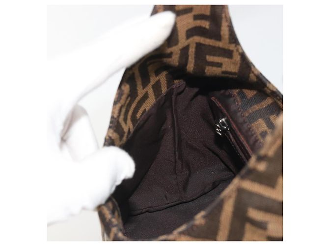 Borsa a tracolla FENDI Zucca Canvas Mamma Baguette Brown Black Auth 196011V Marrone Nero - vista 22