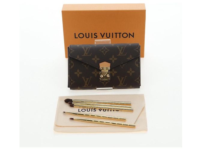 LOUIS VUITTON Monogram Lip & Eye Brush Set Pouch LBC001 LV Auth 196218V Monogramma - vista 12