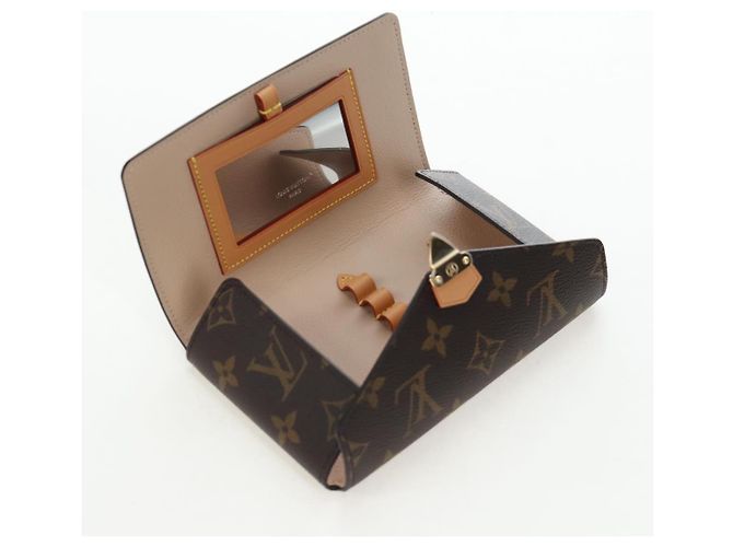 LOUIS VUITTON Monogram Lip & Eye Brush Set Pouch LBC001 LV Auth 196218V Monogramma - vista 8