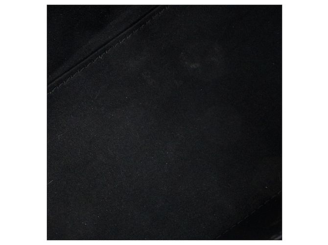 CHANEL - Borsa a tracolla Chanel 25 small in pelle caviar nera Nero - vista 11