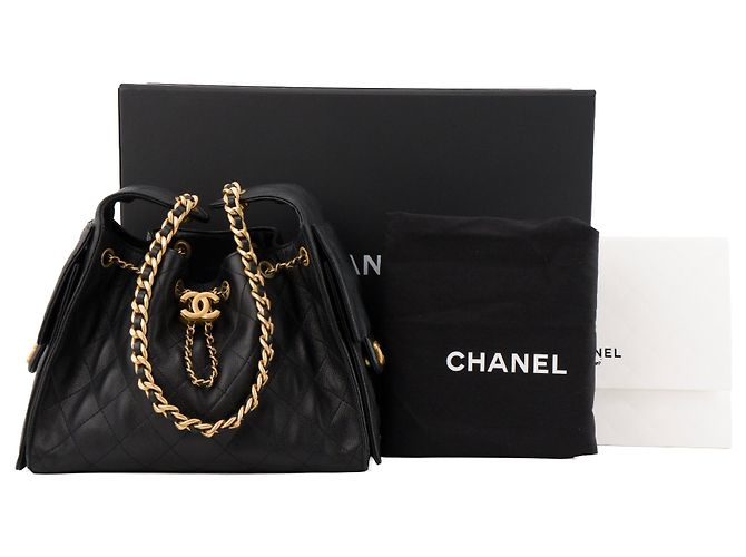 CHANEL - Borsa a tracolla Chanel 25 small in pelle caviar nera Nero - vista 12