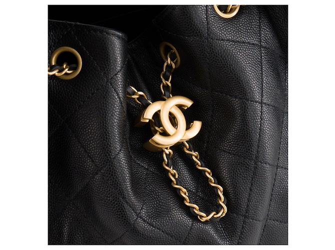 CHANEL - Borsa a tracolla Chanel 25 small in pelle caviar nera Nero - vista 5