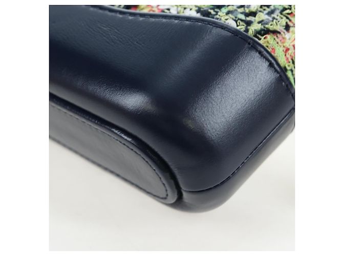 Borsa a tracolla con catena CHANEL Gabrielle de Chanel Tweed Navy Gold CC Auth BA14596SAM Blu navy - vista 15