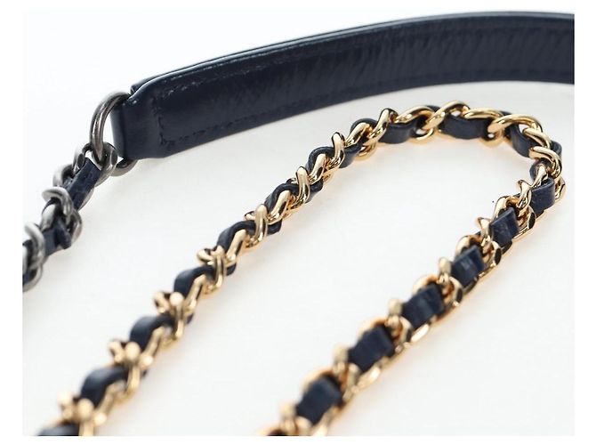 Borsa a tracolla con catena CHANEL Gabrielle de Chanel Tweed Navy Gold CC Auth BA14596SAM Blu navy - vista 8