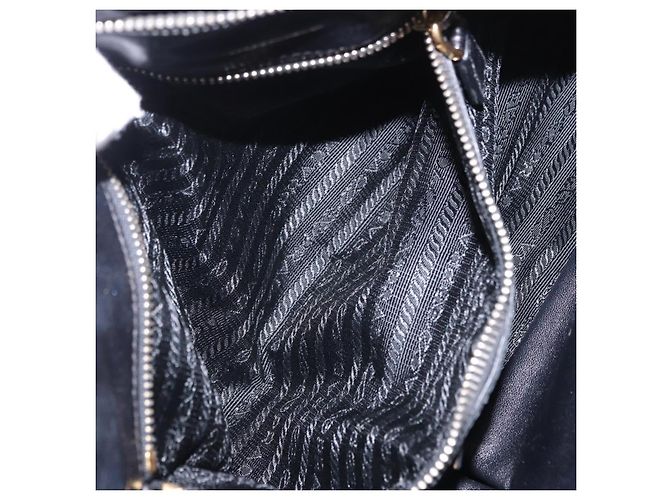 Borsa a Mano PRADA Nylon 2way Nero Oro Auth 196783V D'oro - vista 26