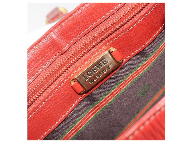 Bolsa de Ombro LOEWE Velazquez em Couro Vermelho com Detalhes Dourados Auth 196086 - vista 10