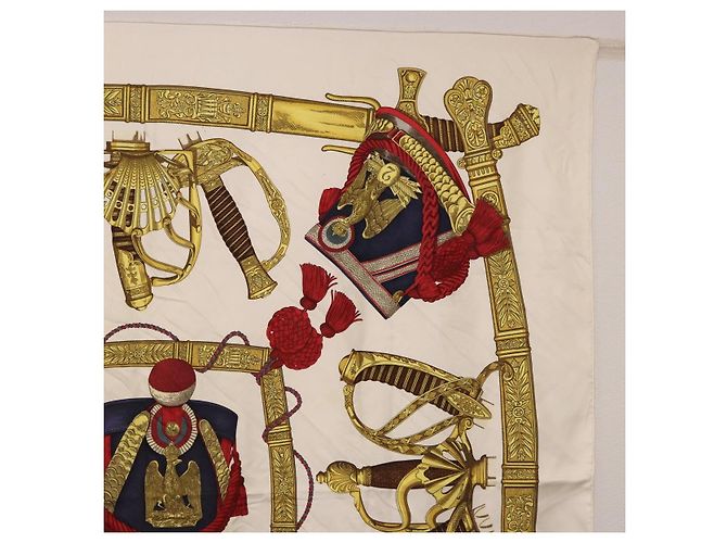 Hermès Foulard HERMES Carre 90 « GRAND UNIFORME » Seta Beige Auth 194426 - vista 4