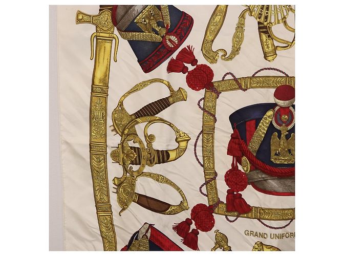 Hermès Foulard HERMES Carre 90 « GRAND UNIFORME » Seta Beige Auth 194426 - vista 5