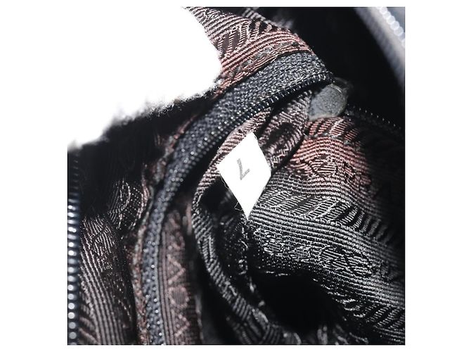 Borsa a Tracolla PRADA Nylon Nero Argento Auth 194350A - vista 11