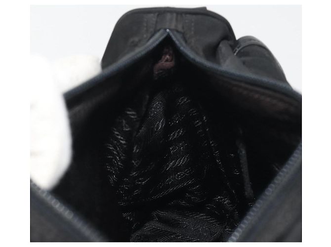 Borsa a Tracolla PRADA Nylon Nero Argento Auth 194350A - vista 26