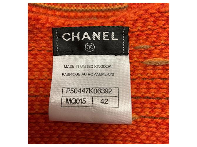 Chanel RARE Orange / Tan Rippstrick-Kaschmirpullover mit CC-Logo-Plakette - Ansicht 4
