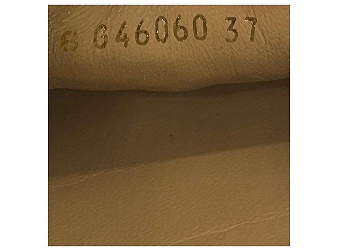 Espadrillas basse Chanel in pelle e camoscio trapuntato Tan / Black con punta rinforzata e logo CC impresso Cammello - vista 7