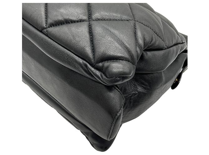 Bolsa de ombro acolchoada em couro preto Salvatore Ferragamo com laço - vista 5