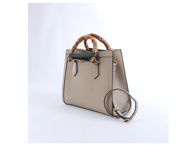 Gucci Bamboo Diana Leather 2 Way Handbag in Beige - view 3