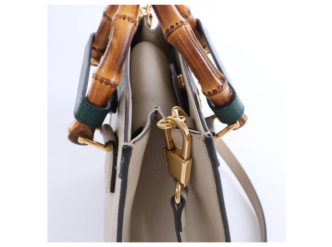 Gucci Bamboo Diana Leather 2 Way Handbag in Beige - view 4