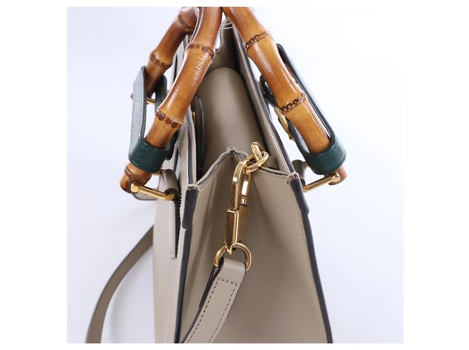 Gucci Bamboo Diana Leather 2 Way Handbag in Beige - view 5
