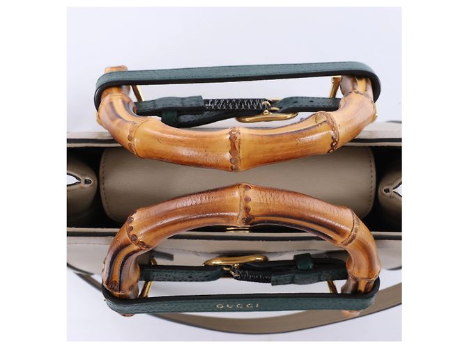 Gucci Bamboo Diana Leather 2 Way Handbag in Beige - view 9