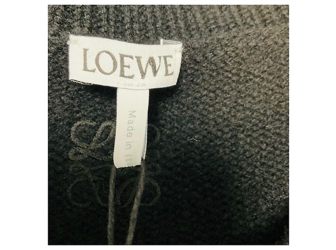 Loewe schwarzer Strickcardigan aus Wolle mit Pin-Verzierungen - Ansicht 4
