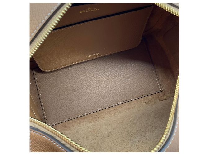 Delvaux Tan / Blue The Cool Box MM Satchel Marrone - vista 9