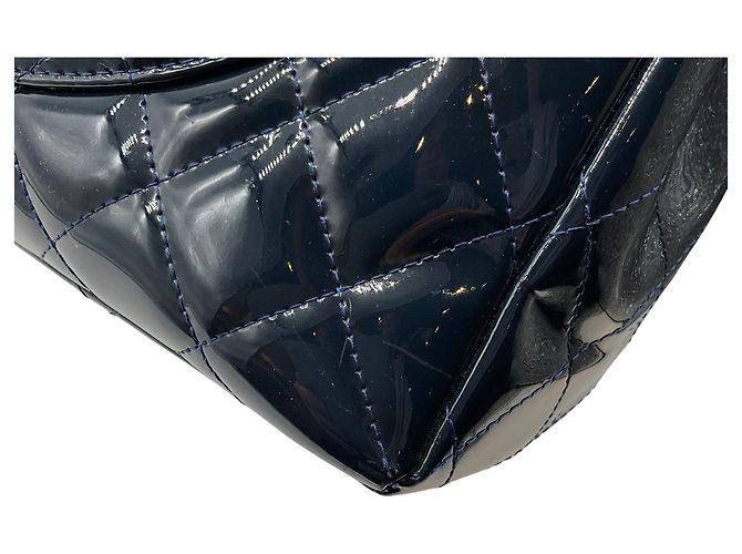 Timeless Borsa Maxi Flap Chanel in pelle verniciata blu navy - vista 12