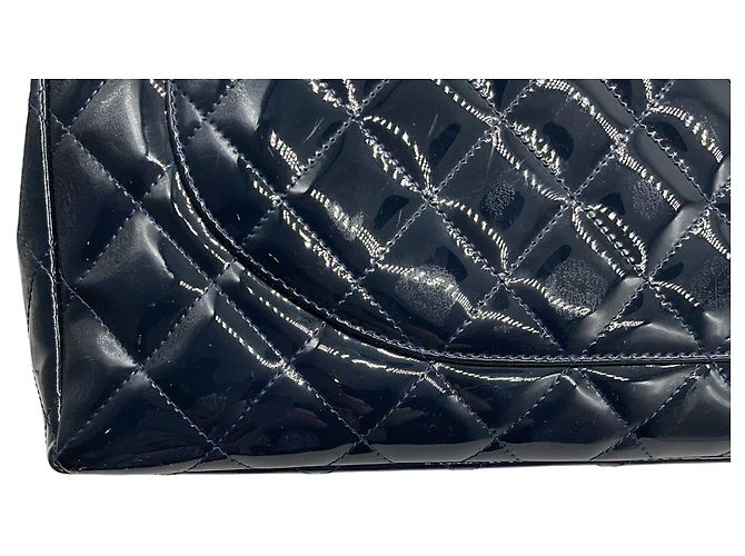 Timeless Borsa Maxi Flap Chanel in pelle verniciata blu navy - vista 8