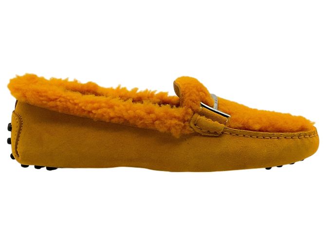 Mocassini da guida Tod's in shearling arancione - vista 2
