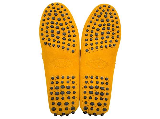 Mocassini da guida Tod's in shearling arancione - vista 6