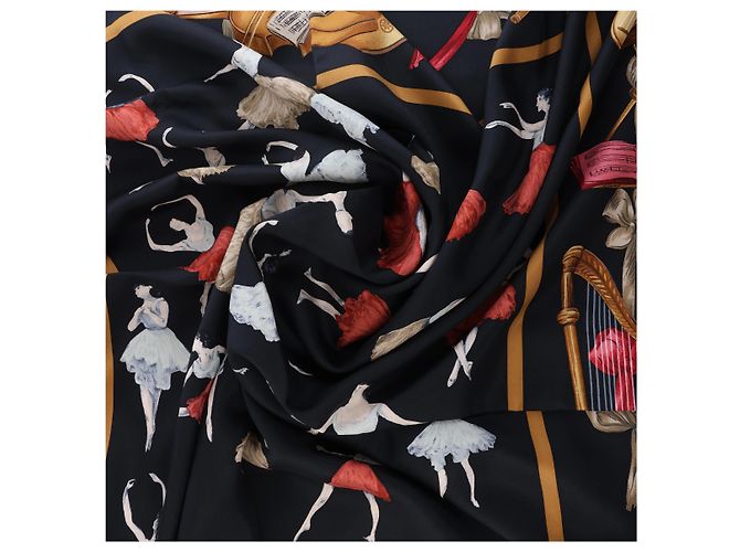 Hermès Carré 90 "La Dance" in seta, Nero - vista 13