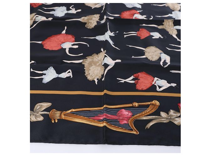 Hermès Carré 90 "La Dance" in seta, Nero - vista 5