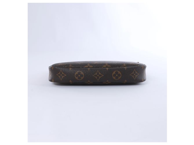 Louis Vuitton Monogram Canvas Pochette Accessoire Handbag M51980 Marrone - vista 7