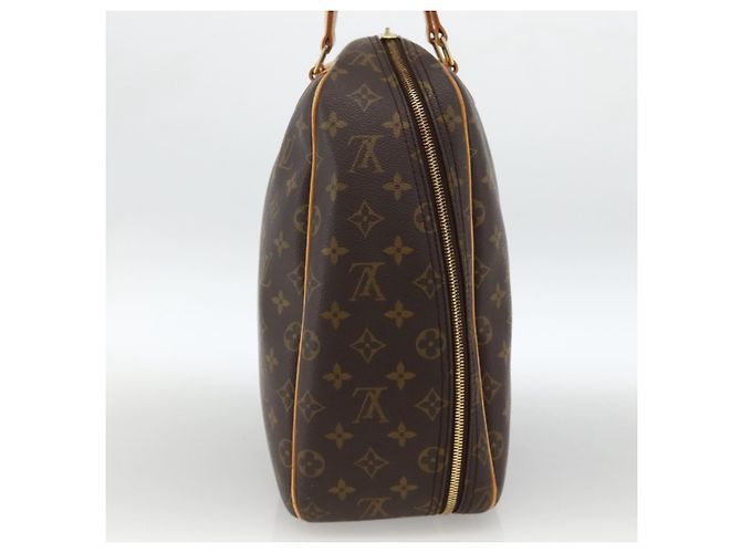 Louis Vuitton Excursion Monogram Castaño - vista 3