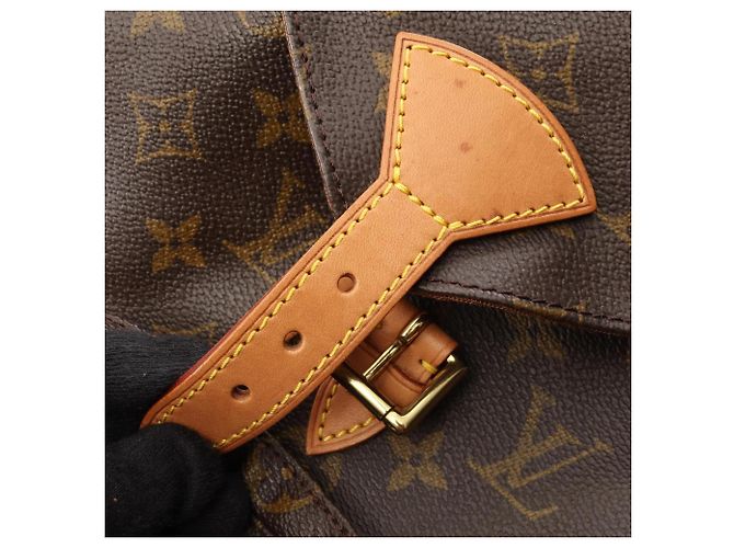 Zaino/Borsa Louis Vuitton Montsouris MM Marrone - vista 12