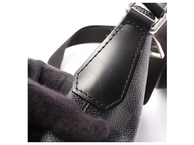 Borsa a tracolla Louis Vuitton Mick PM Damier Graphite Nero - vista 7