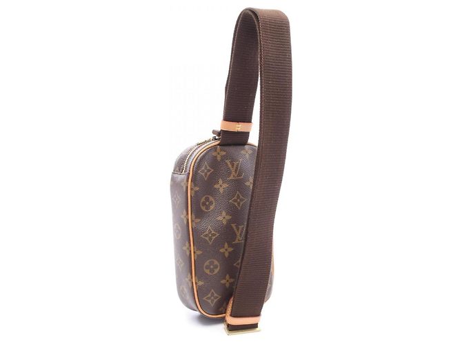 Louis Vuitton Pochette Gange Monogram Waist Bag Marrone Monogramma - vista 2
