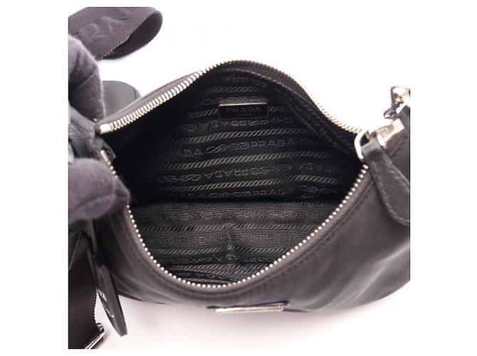 Saffiano Borsa a tracolla 2-Way Prada Re-Edition 2005 Nero - vista 3