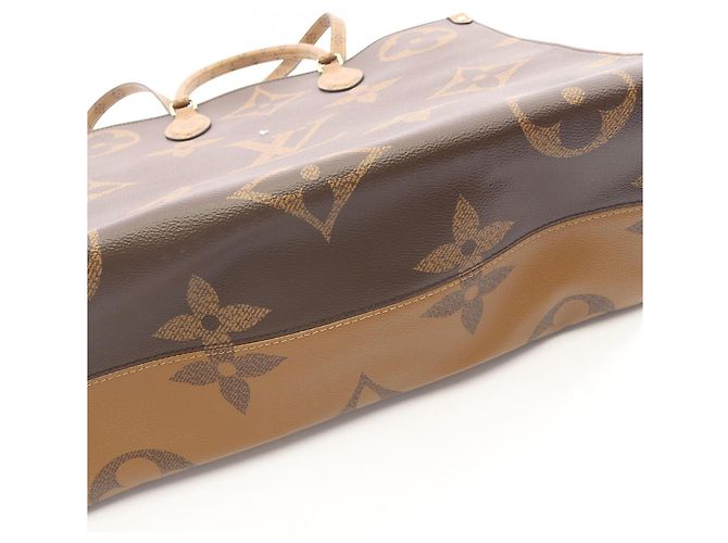 Borsa Tote 2-Way Louis Vuitton OnTheGo GM Marrone Beige - vista 8
