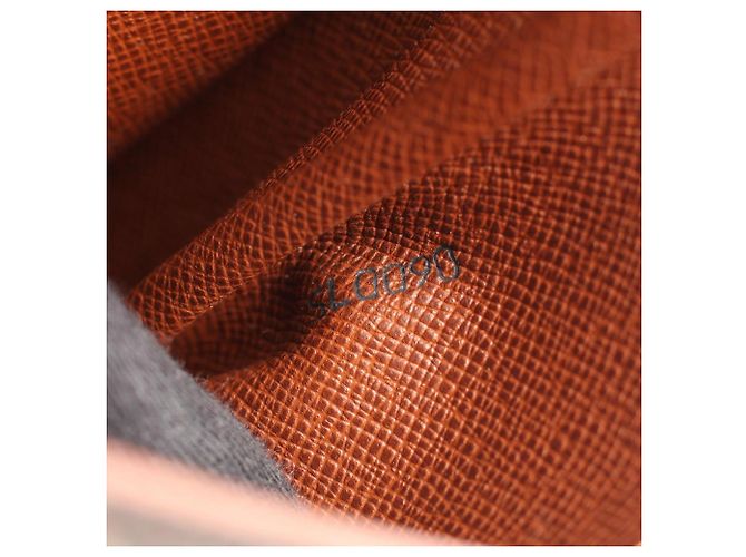 Borsa a tracolla Louis Vuitton Cartouchiere GM Marrone - vista 5