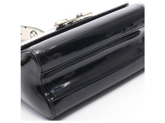 Bolso de hombro Louis Vuitton Twist PM Noir Negro Blanco - vista 8